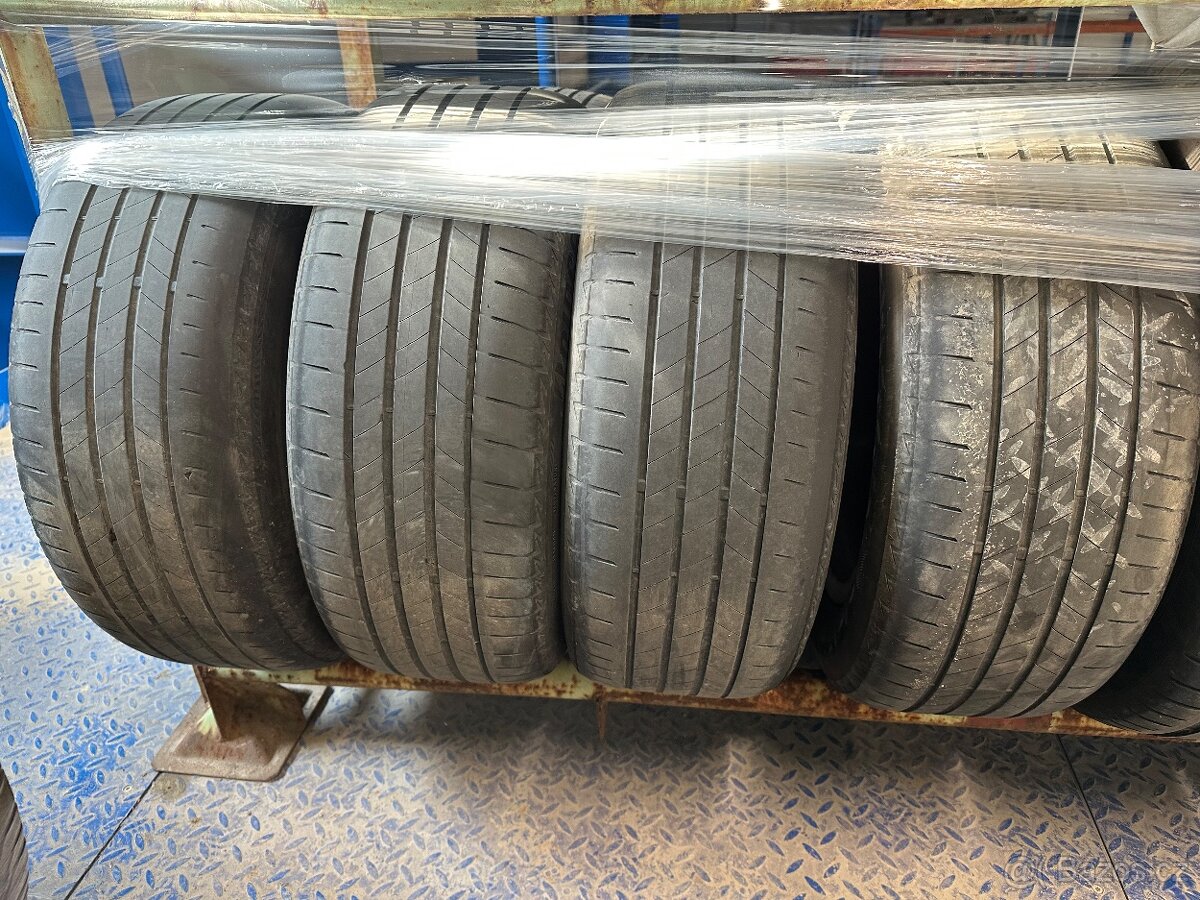 VW T5 235/55 r17 5x120 - 3