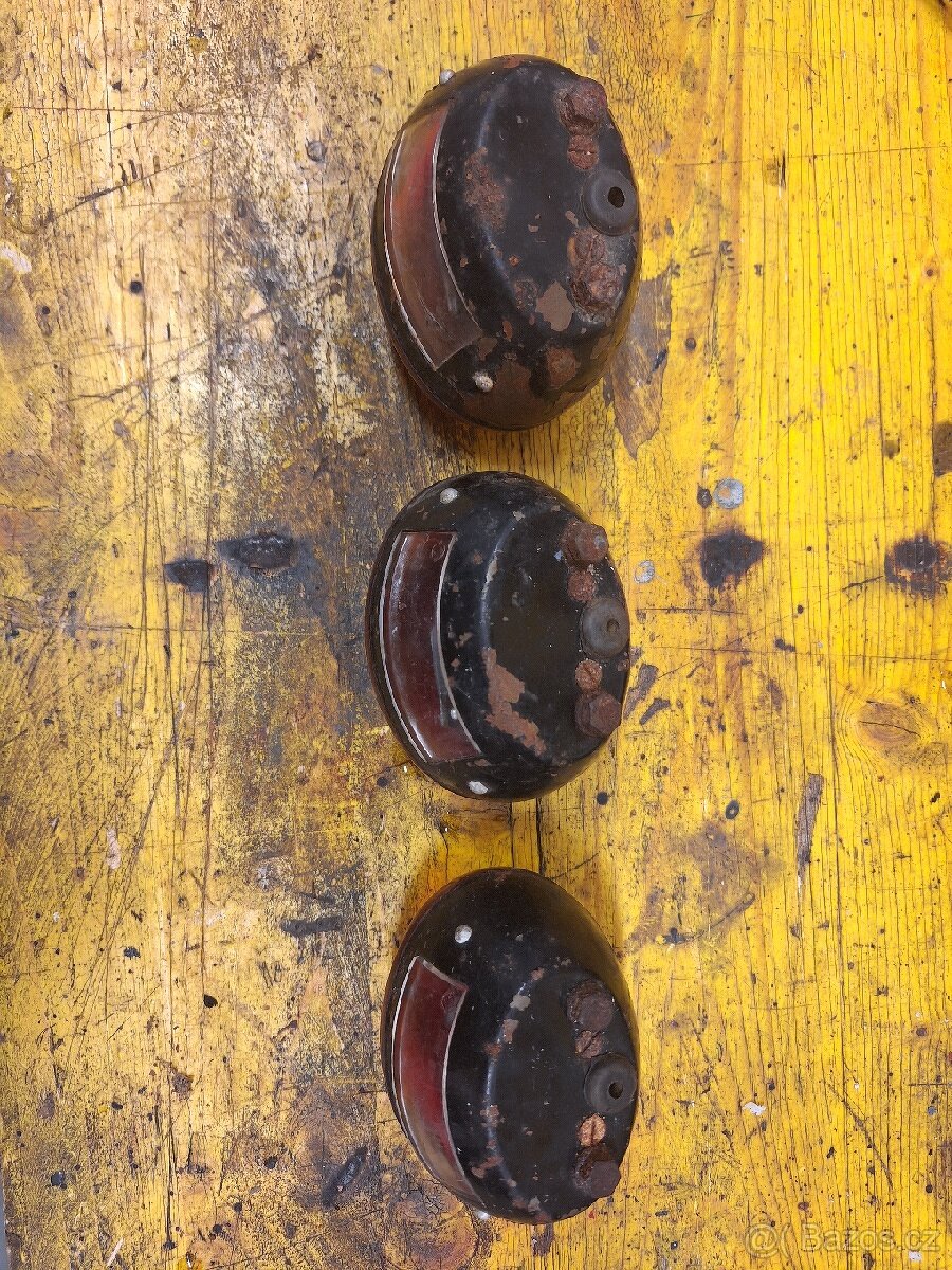 Saturnus světla, krytky - 3