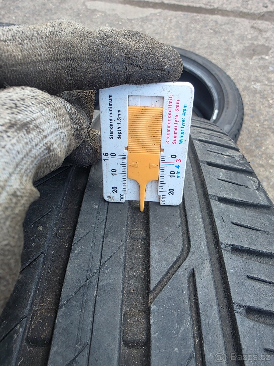 Prodám letní pneu Bridgestone 215/50/18 - 3