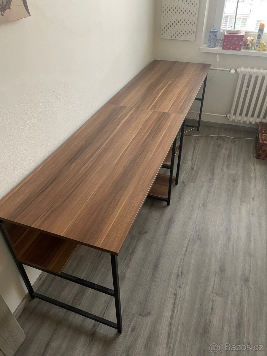 Stůl pro 2 osoby - 3