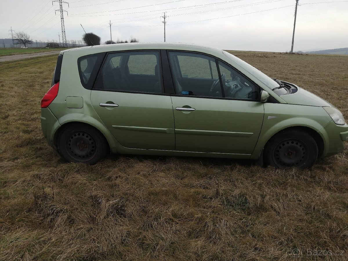 Prodám Renault megan scenic 2 r.v 2007 na ND - 3