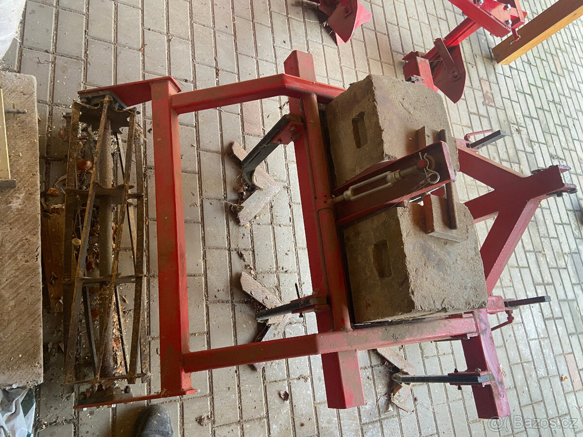 Prodám radličkový kultivátor - 3
