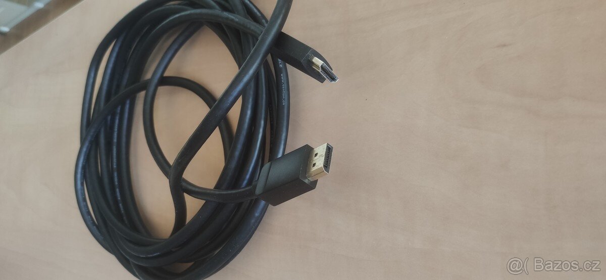 Sada obrazových kabelů HDMI a DisplayPort - 3