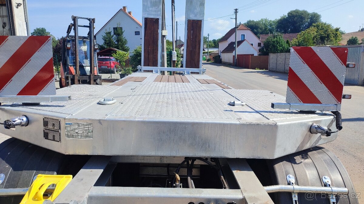 Přepravník Sleva BOBCAT JCB TEREX ZETOR VOLVO - 3