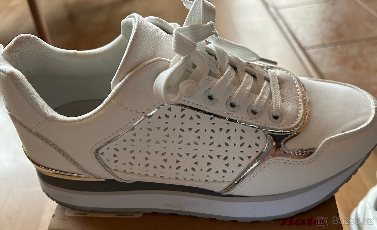 Bílé tenisky Baťa - 3