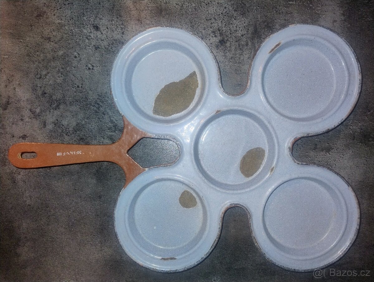 Starožitny litinový lívanečník - 3