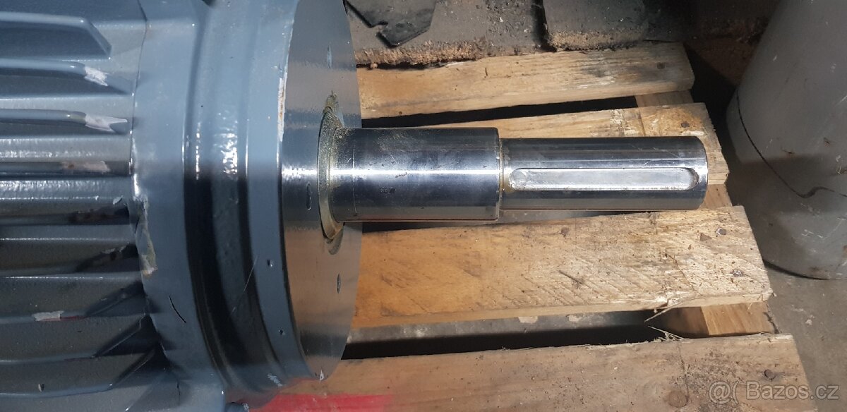 Elektromotor, PMG , generator 7.3kw 480ot/min - 3