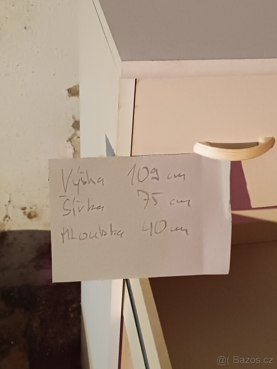 Komoda bílá se zásuvkami - 3