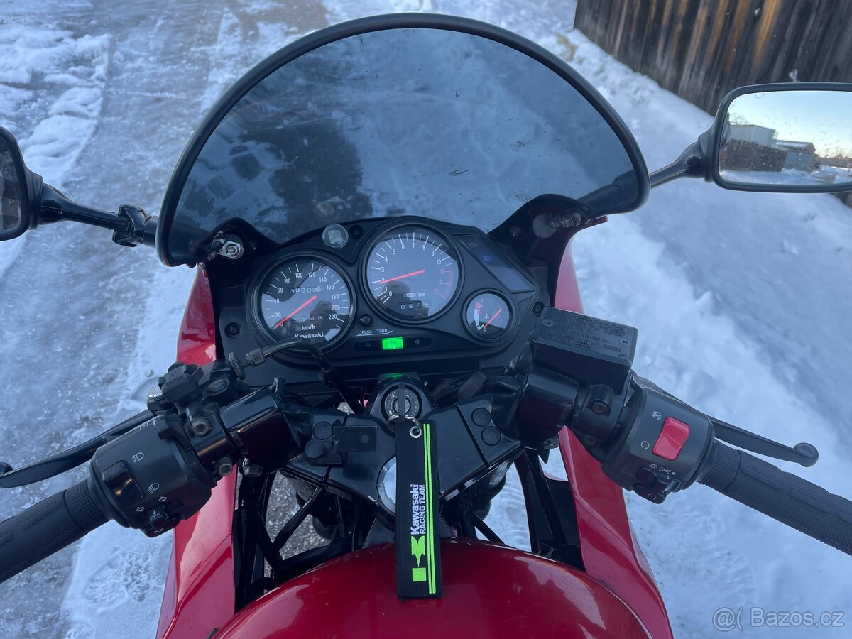 Kawasaki GPZ 500 - 3