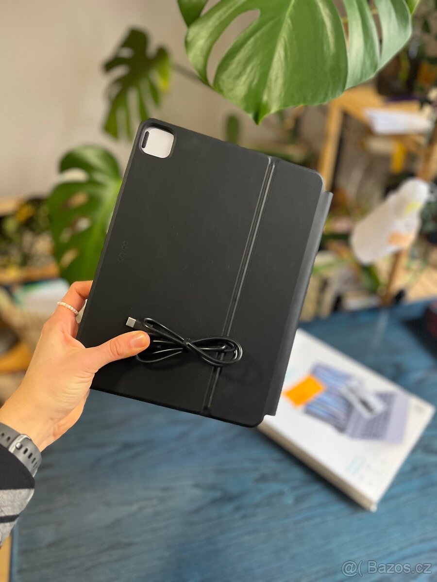 Obal s klávesnicí Apple iPad 11 Pro (M4/M5) - 3