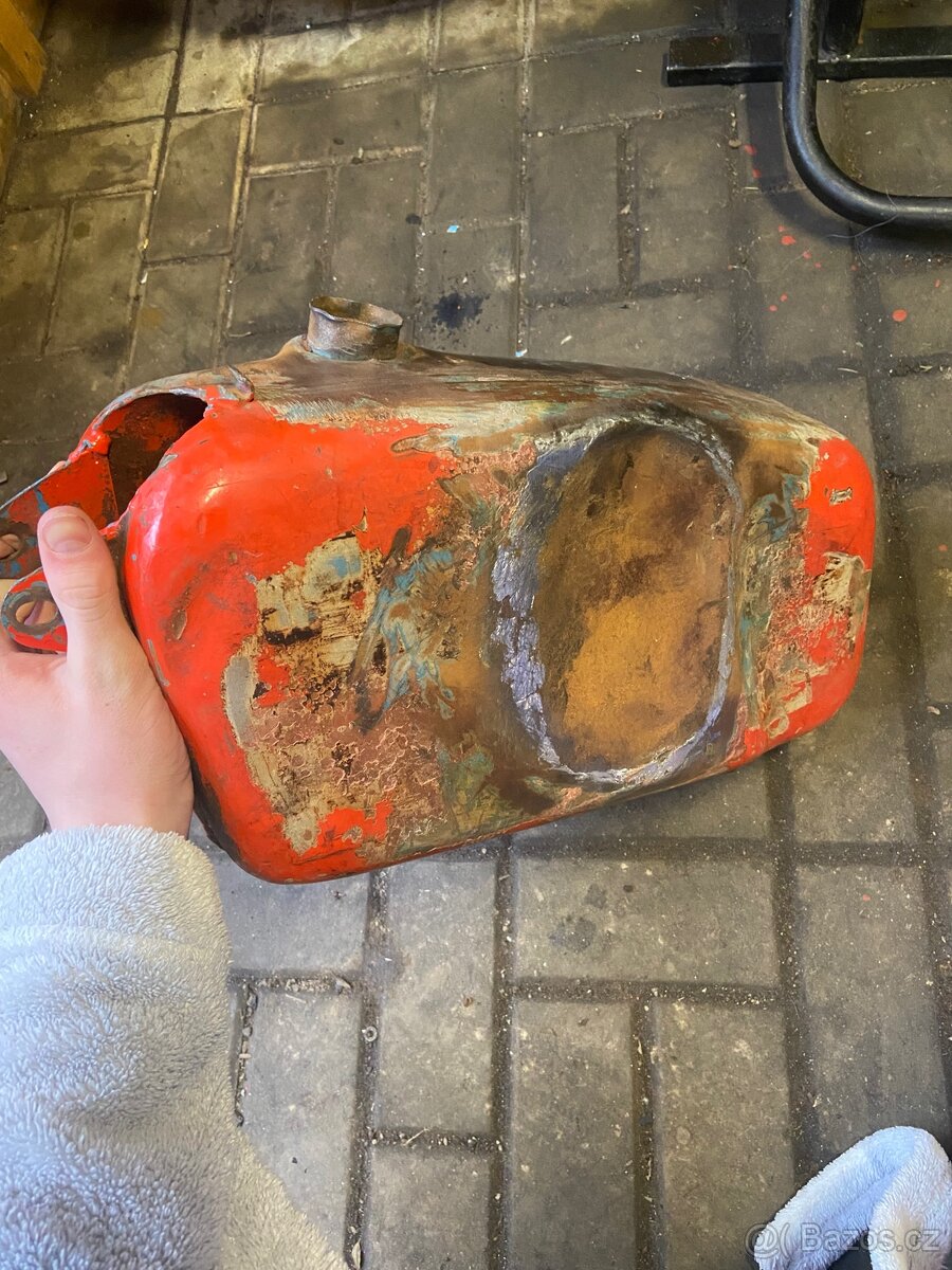 Nádrž na mustanga - 3