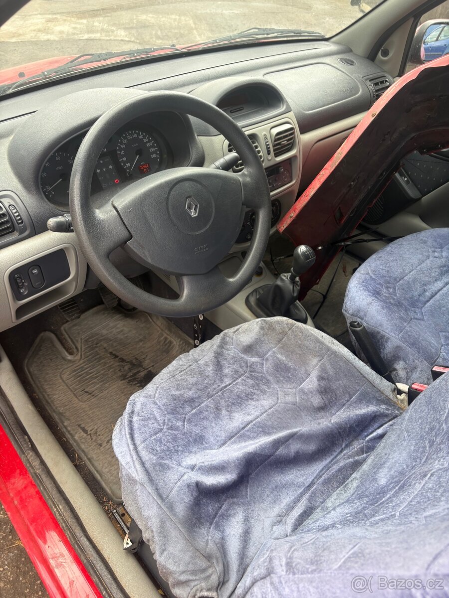 Renault thalia cely vůz po dílech - 3