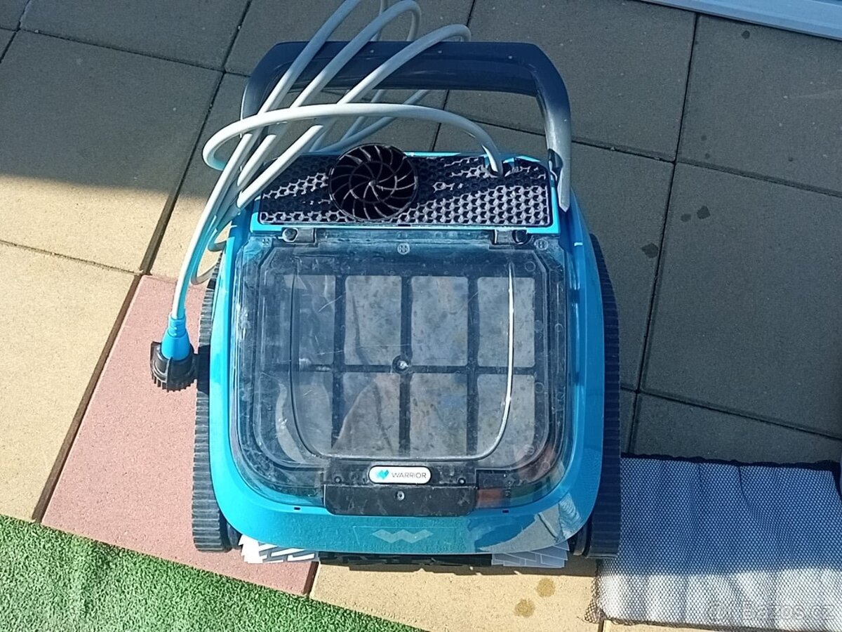 bazénový vysavač Warrior Azuro - 3