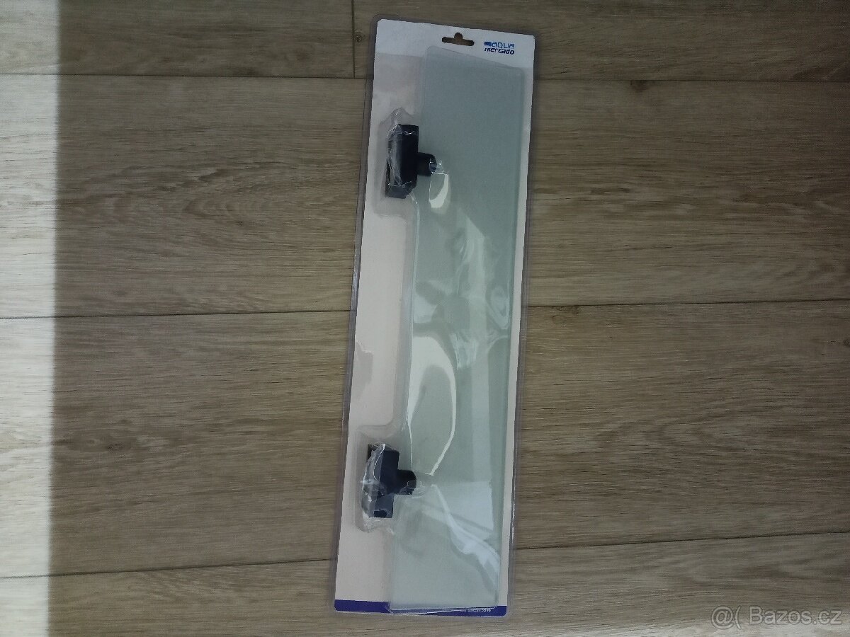 Skleněná polička - 3