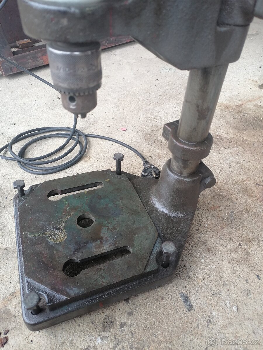 Stojan s vrtačkou Narex - 3