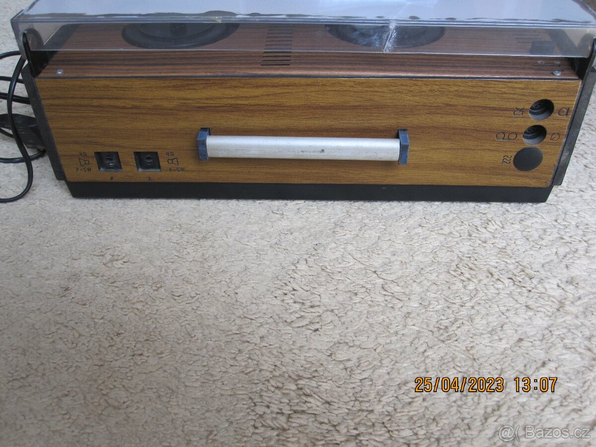 Kotoučový magnetofon UNITRA 147A - 3