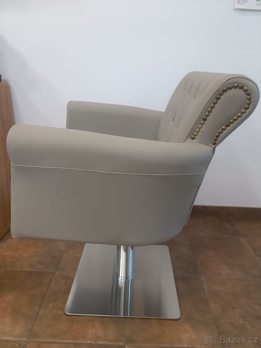 Kadeřnické hydraulické křeslo - 3