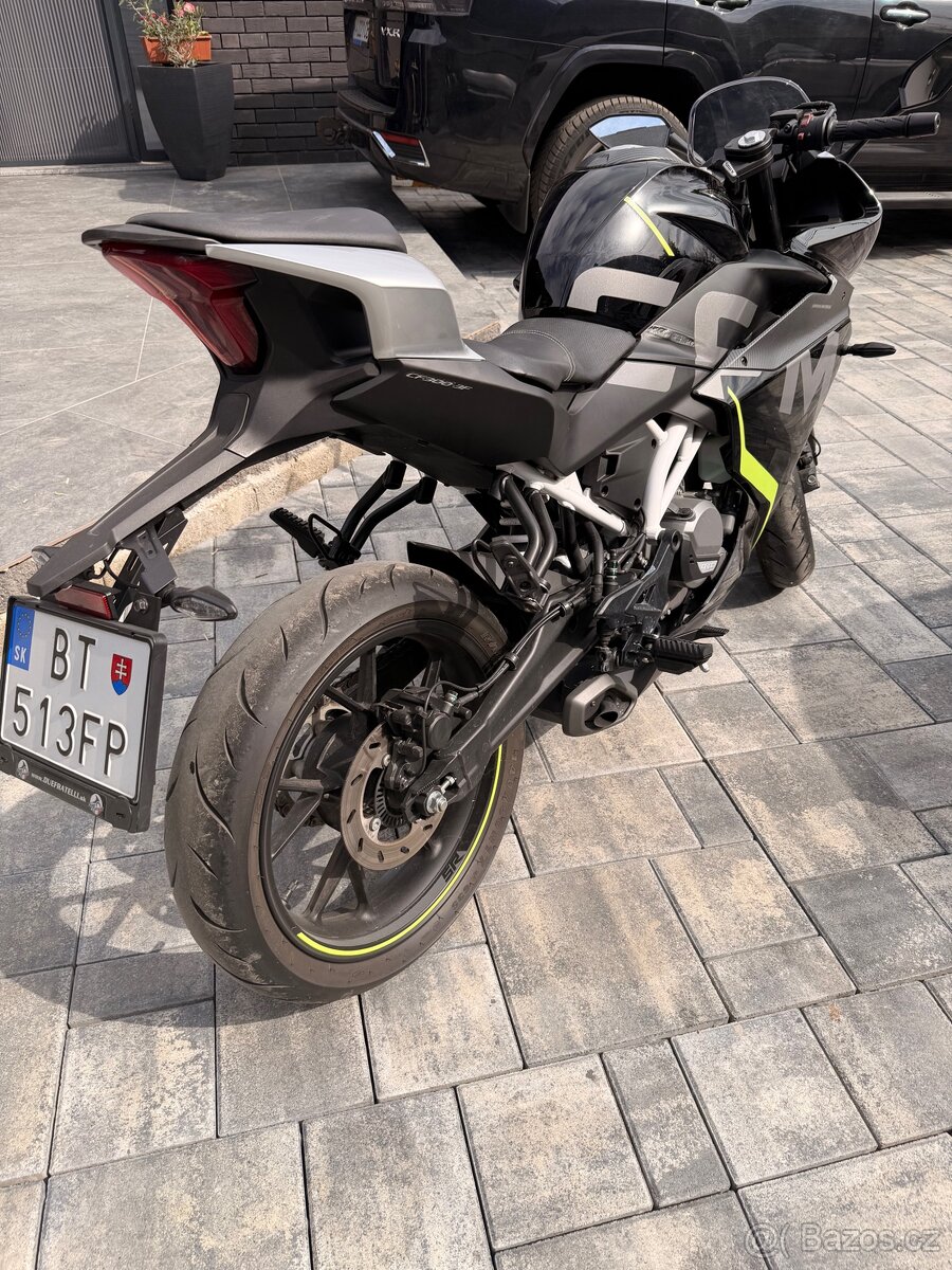 Prodám CFMOTO 300SR – téměř nový stav - 3