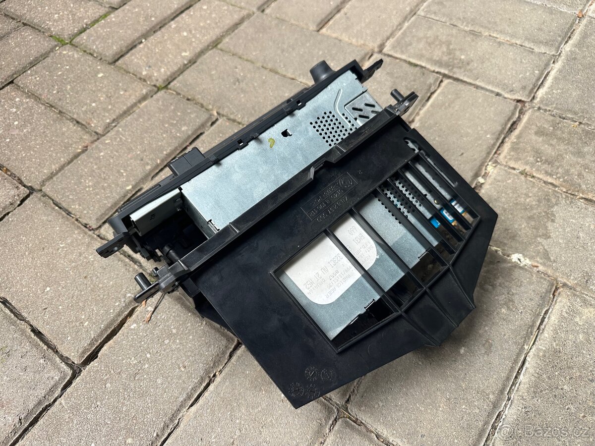 Originální rádio BMW E46 Reverse + kastlík - 3