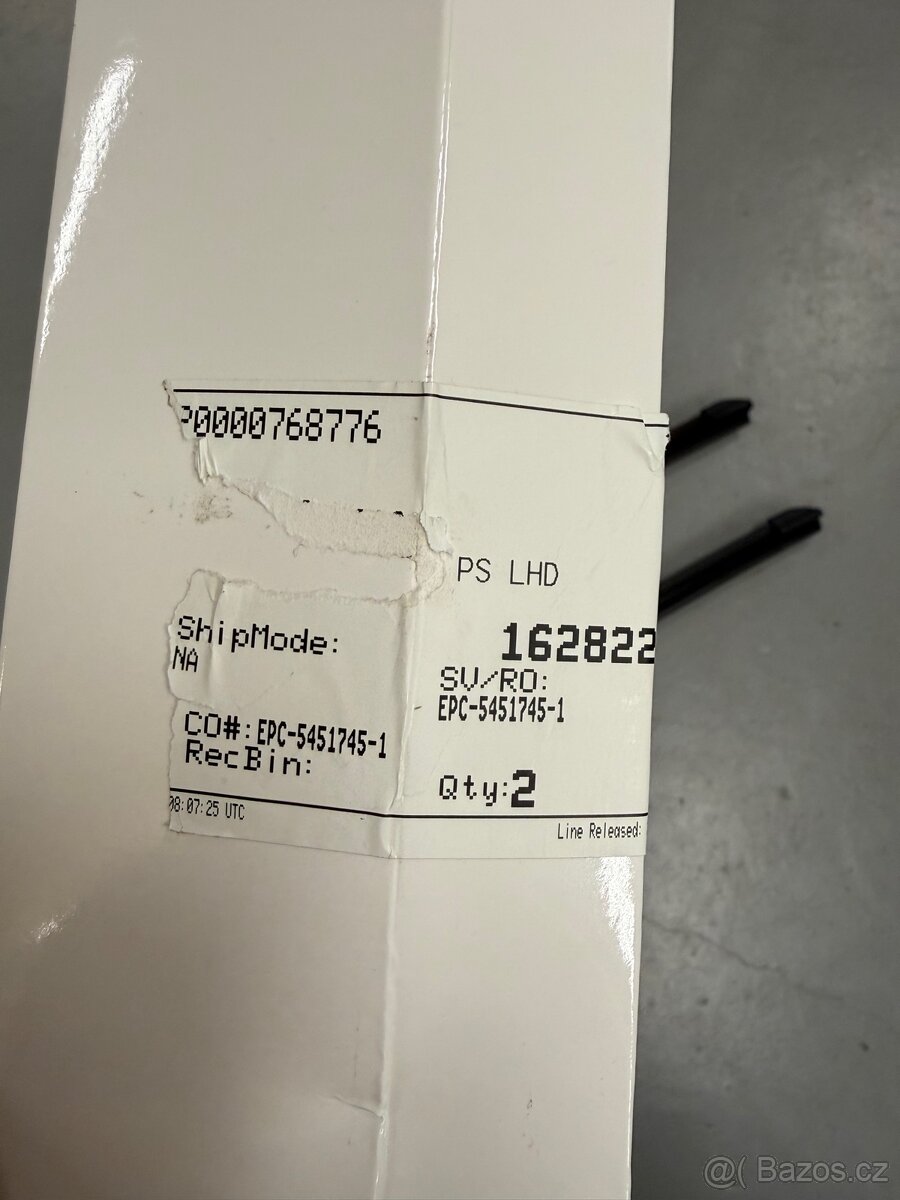 Stěrače Tesla Y - 3