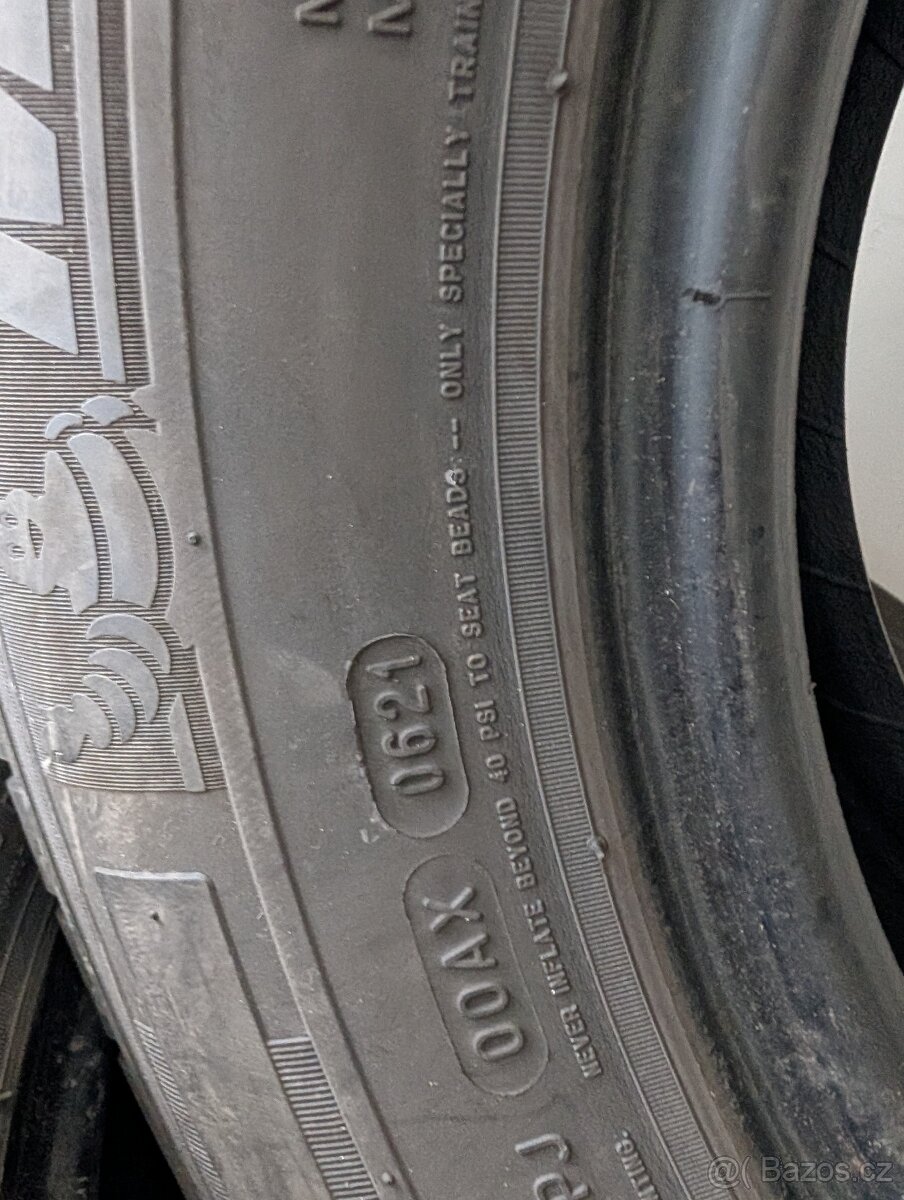 225 65 16c Michelin - 3