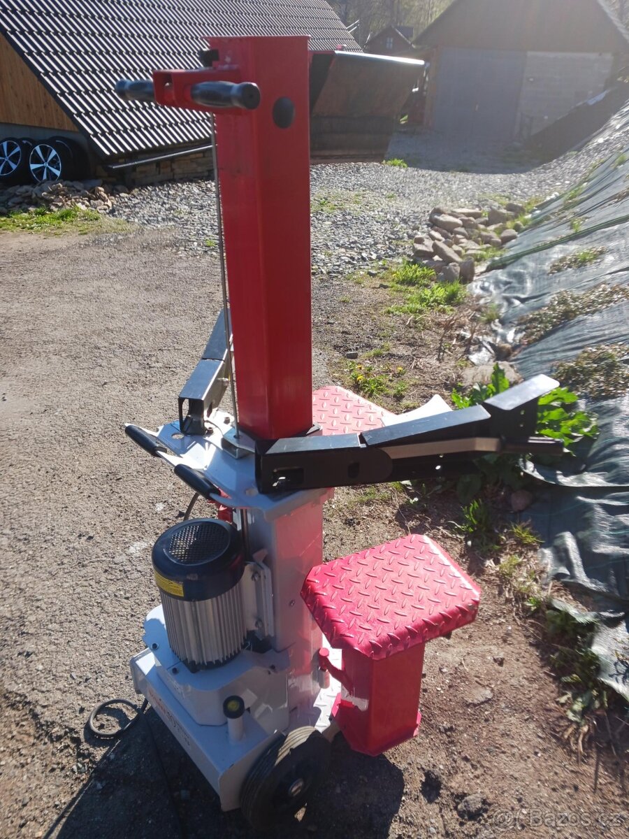 prodám ŠTÍPAČ VARI 10 TON - 3