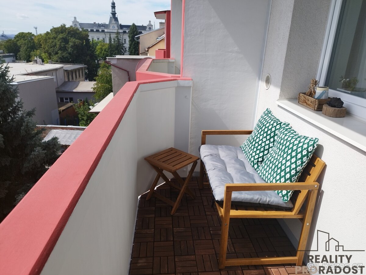 REZERVACE: Na prodej byt 3+kk s lodžií v Holešově, možnost g - 3