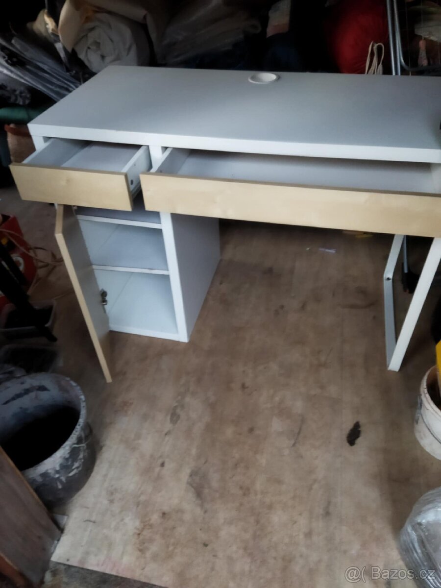 Počítačový stůl. - 3