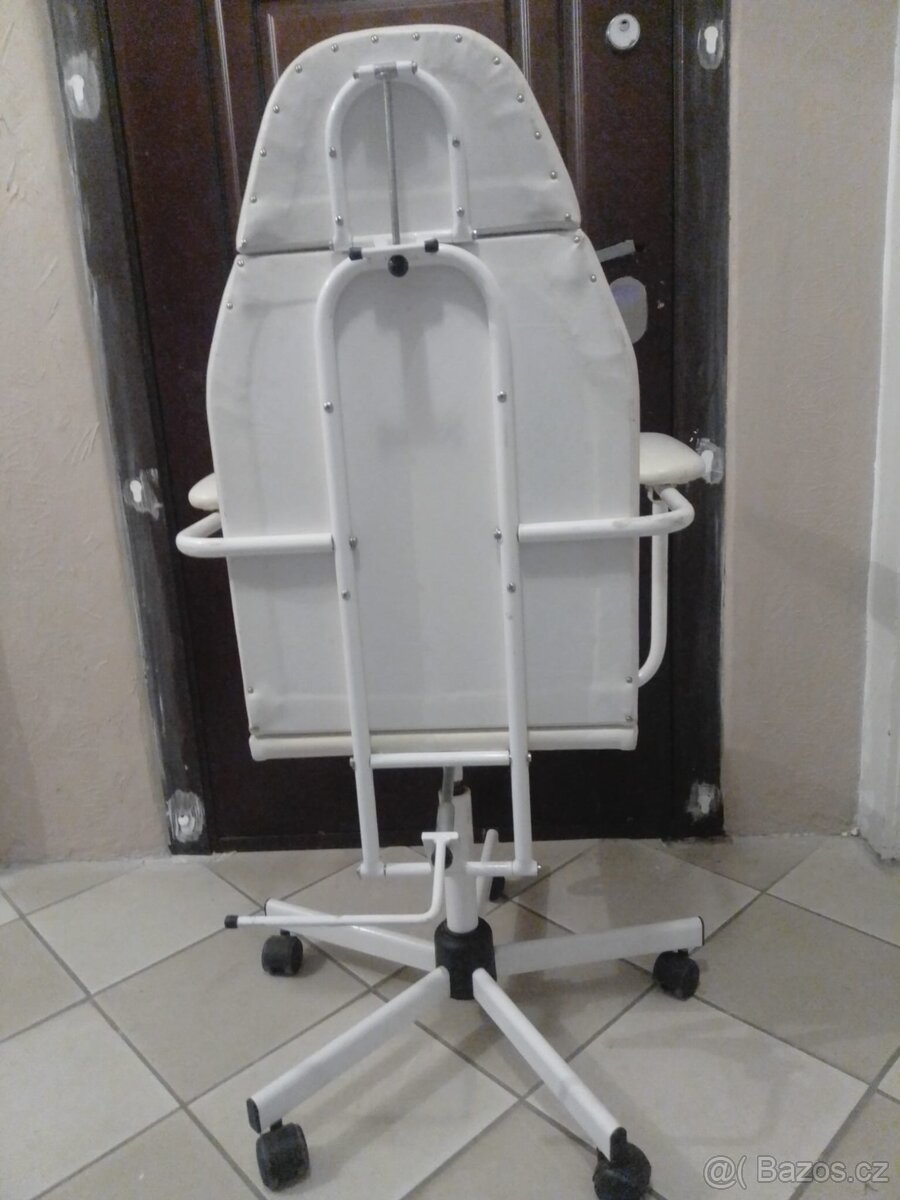 Zdravotnické křeslo - 3