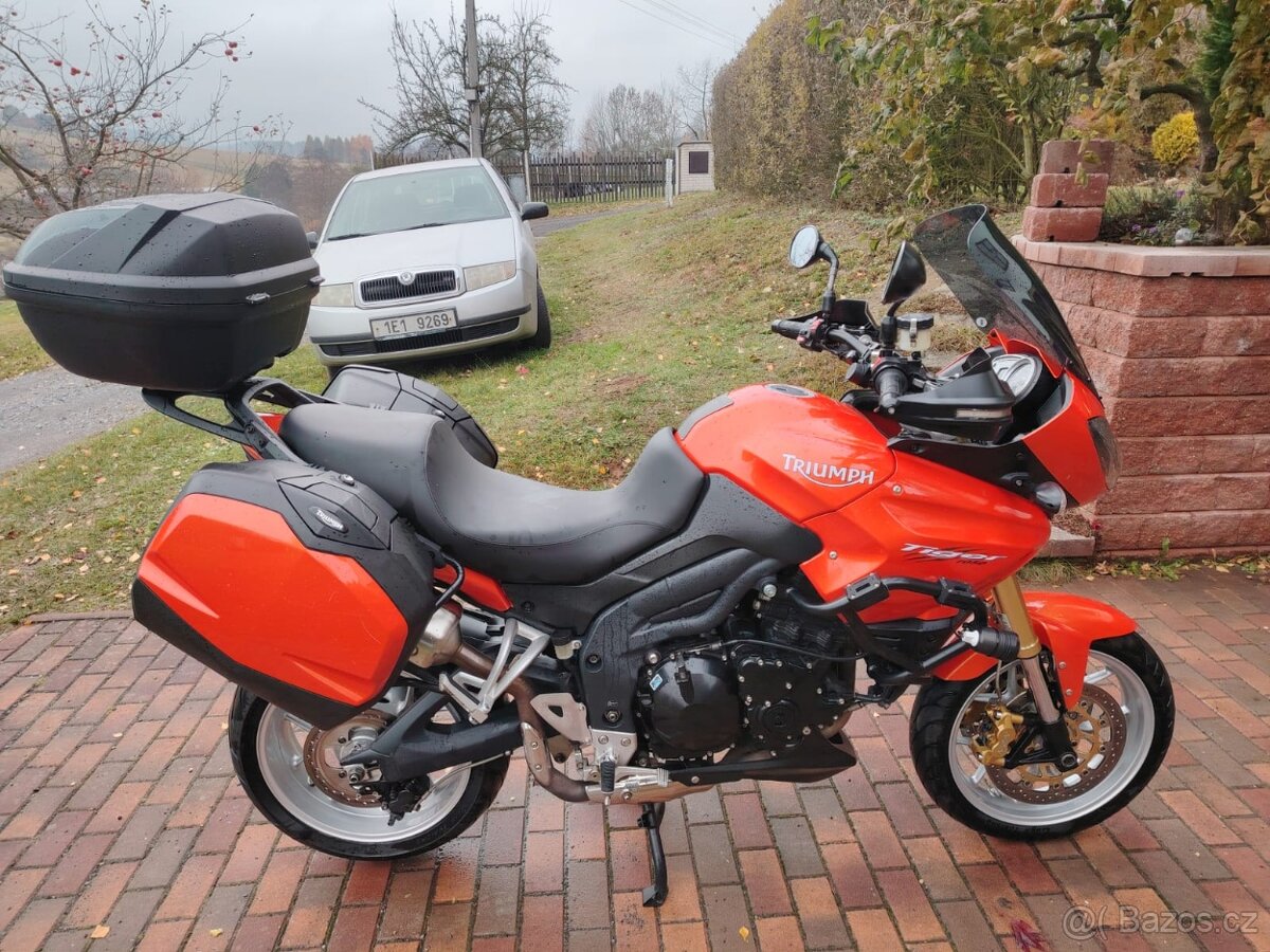 Triumph Tiger 1050 - 3