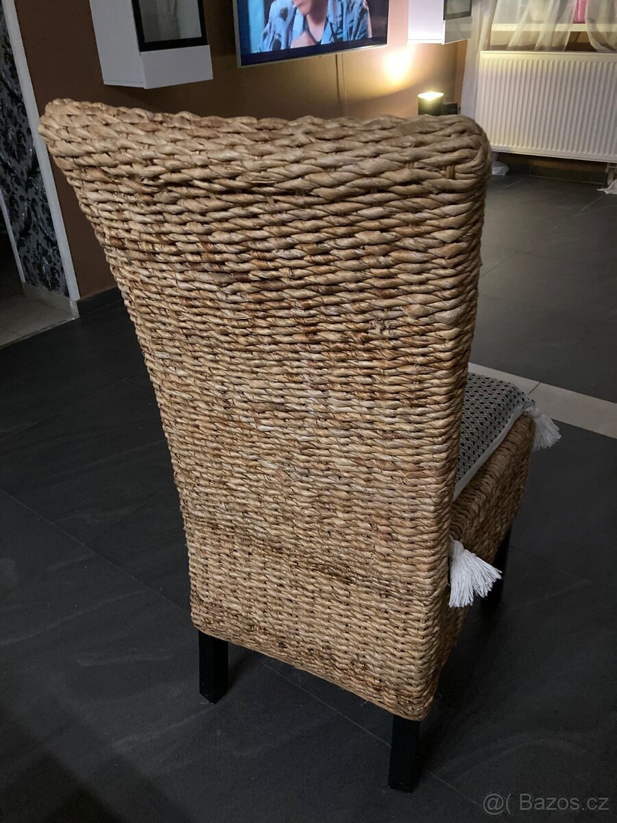 Jídelní sestava 4 židle+stůl masiv - 3