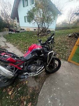 HONDA AFRICA TWIN 1100 2024 850km po nehode - 3
