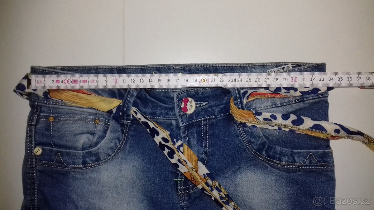 Dívčí džínové kratasy, vel. 34 - NOVÉ - 3