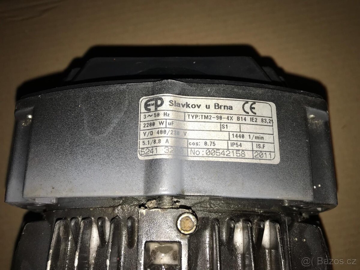 Elektromotor s převodovkou třífazový - 3