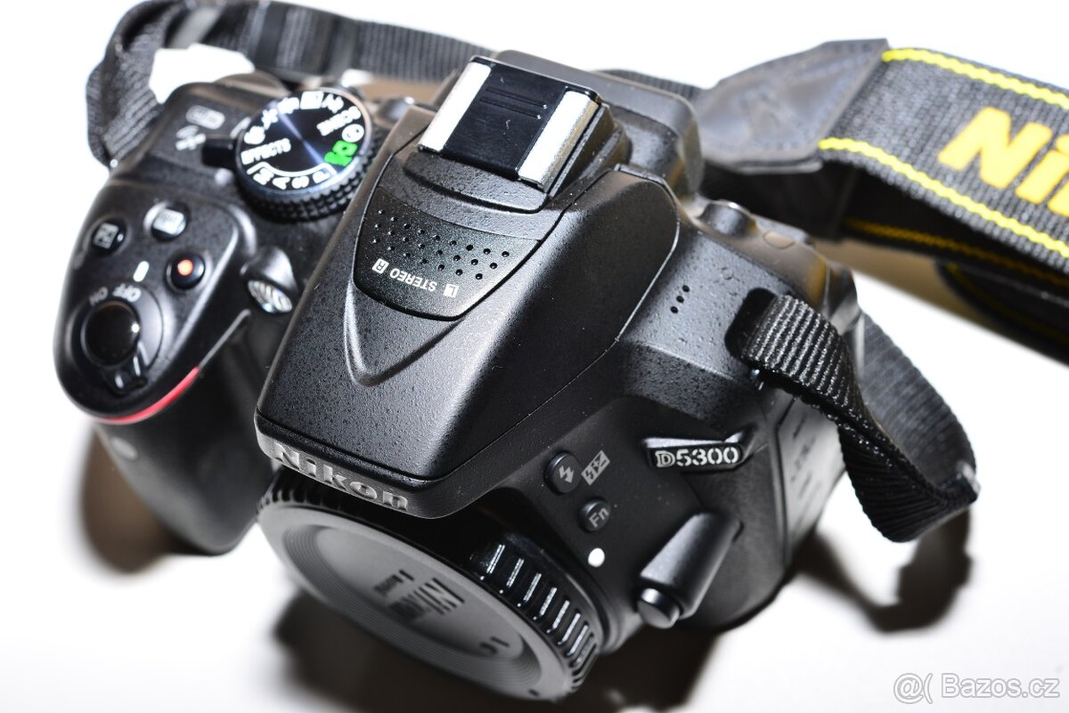 Nikon D5300 + příslušenství - 3