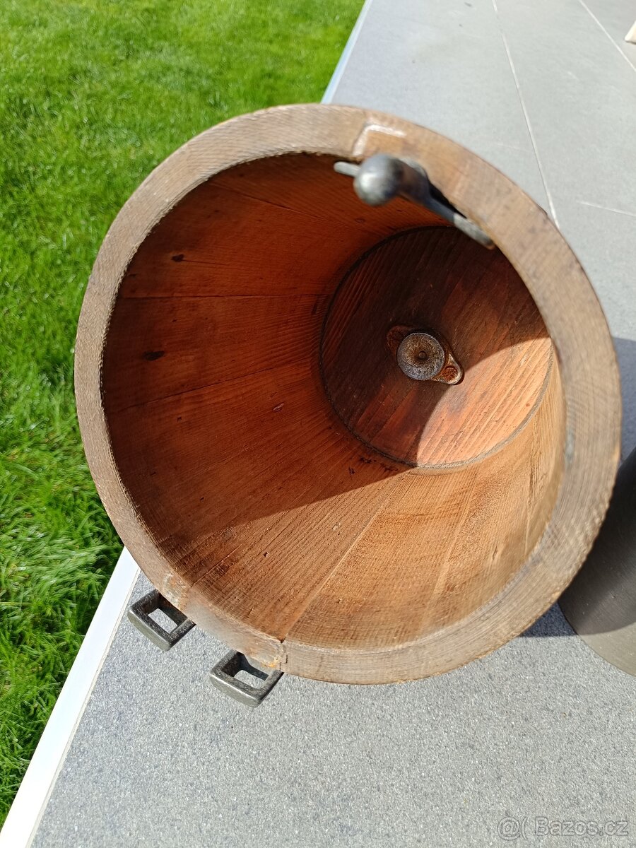 Starožitný výrobník zmrzliny - 3