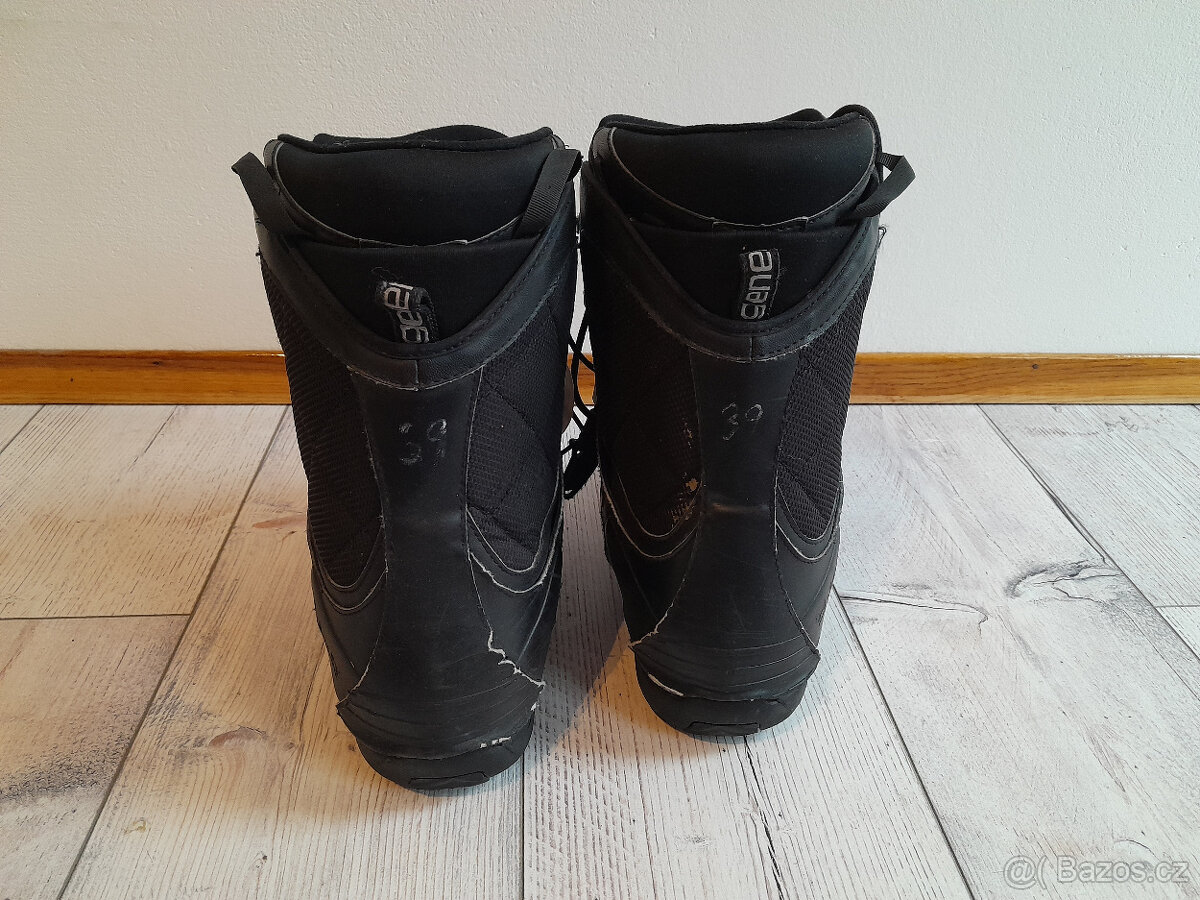 Prodám snowbordové boty Generics - 3