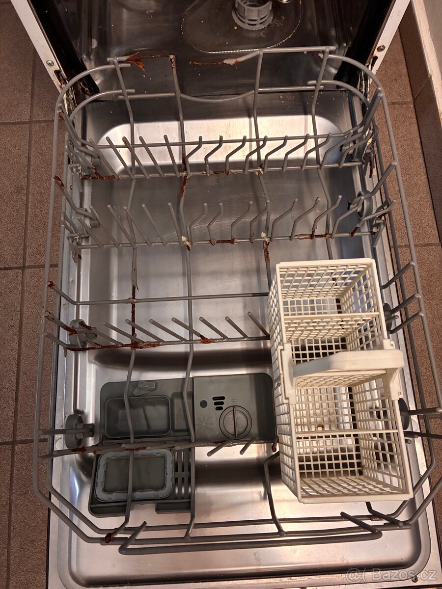 Myčka Mora MV51010 - 3