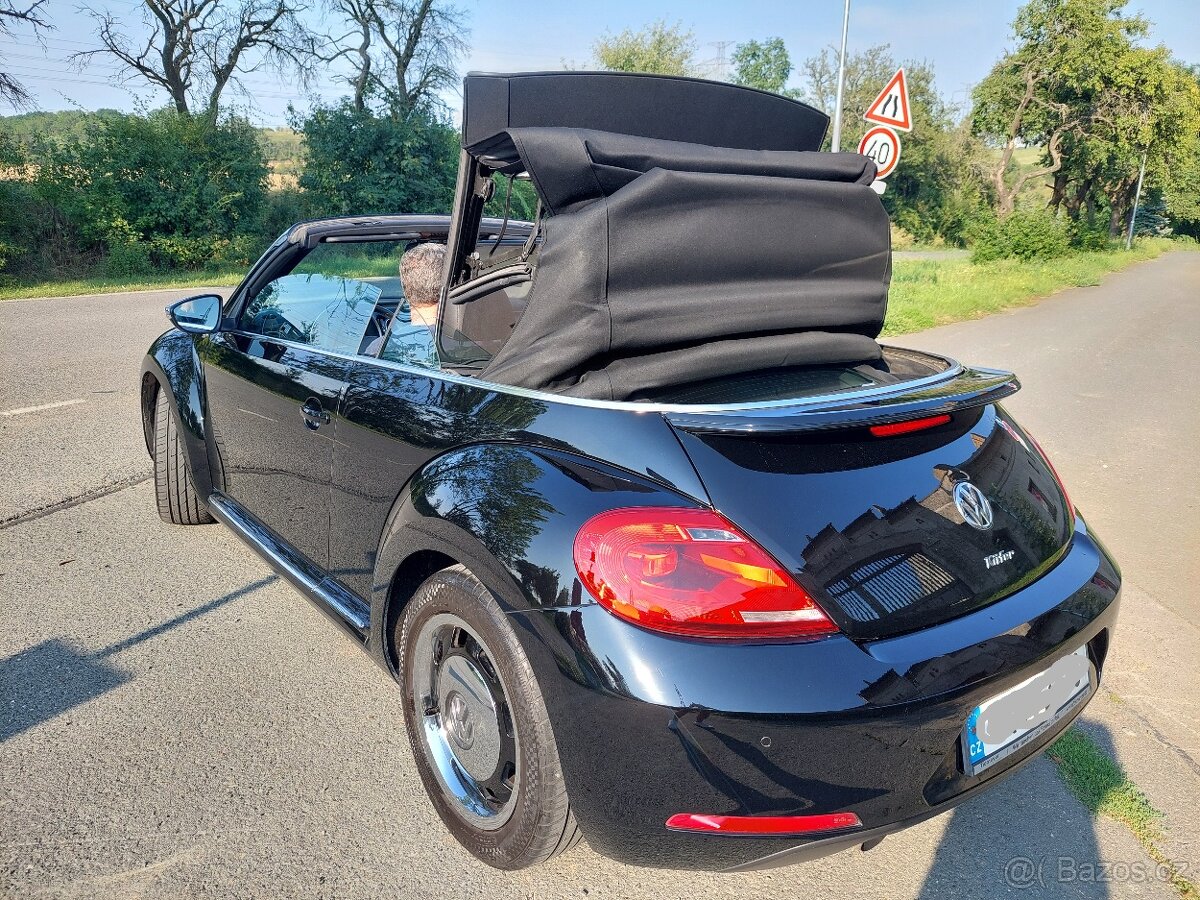 Volkswagen New Beetle Cabrio 1.6 limitovaná edice - 3