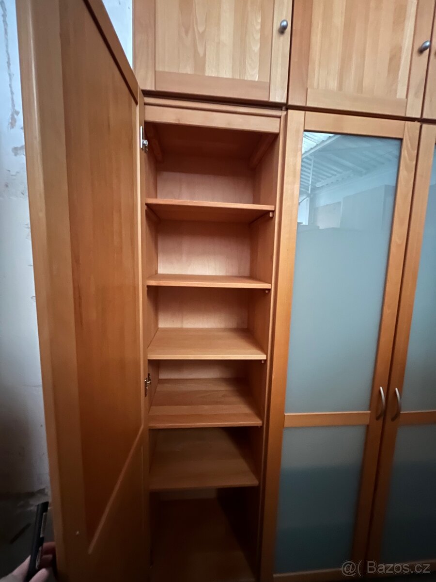 Skříň - 3