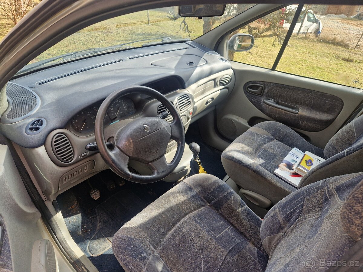 Renault Megane scenic 1.6 16V - 3