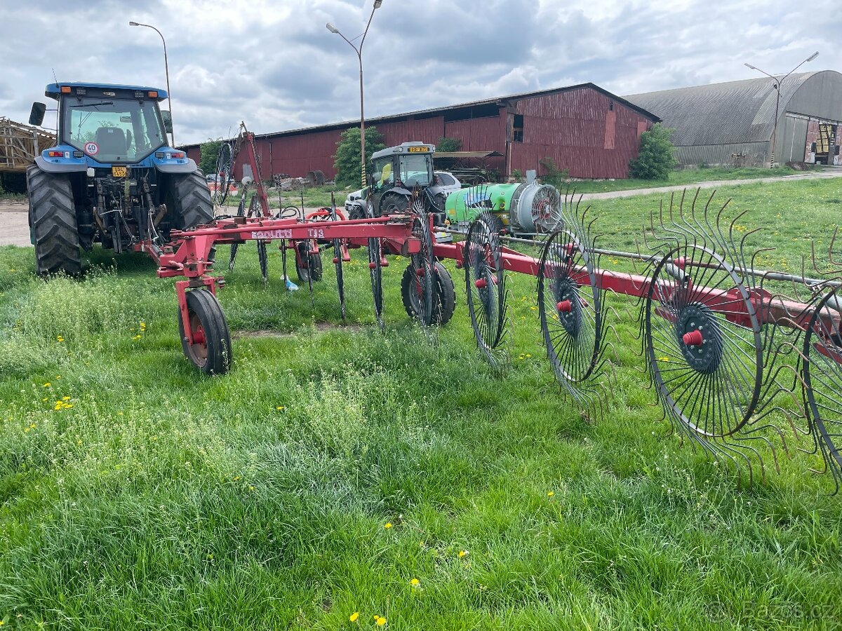 Obraceč slámy a nahrabovač sena - 3