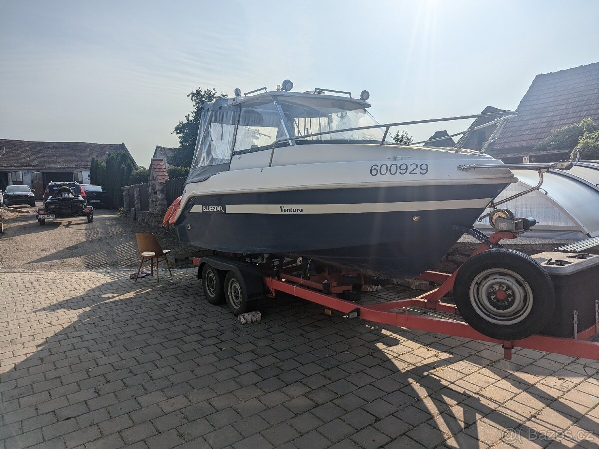 BLUE STAR 15 CUDDY kajutova loď - 3