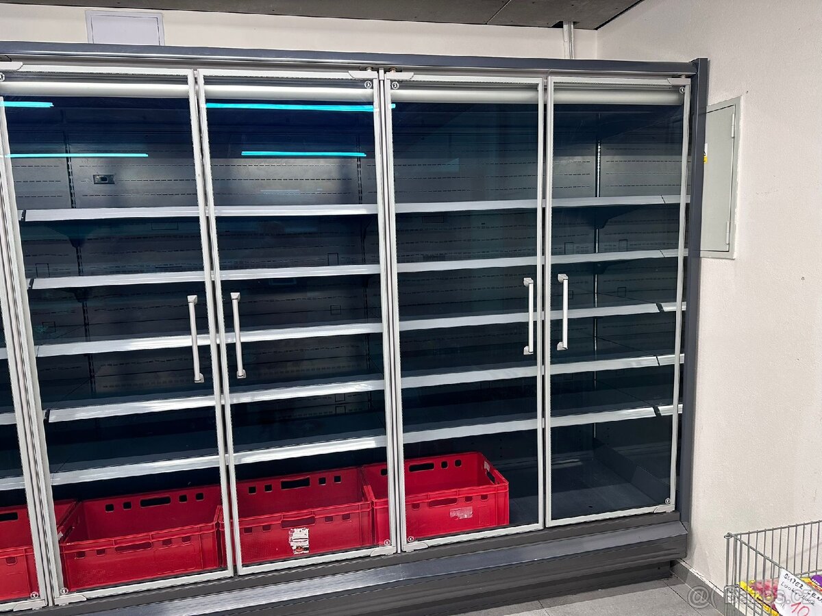 Přístěnná chladící vitrína - 3