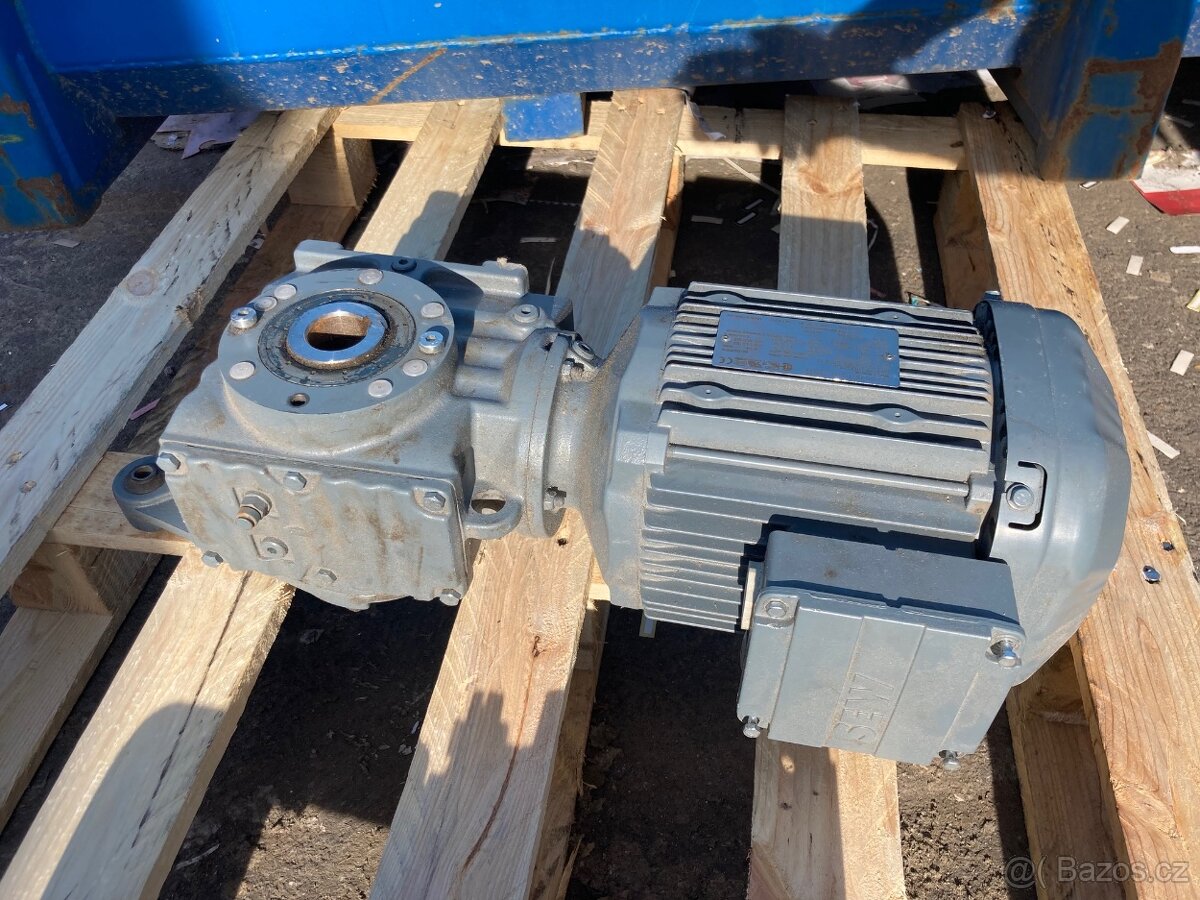 Elektrické motory Lenze a Sew Eurodrive - 3