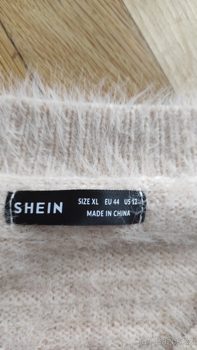 Dámské svetry L, XL - 3