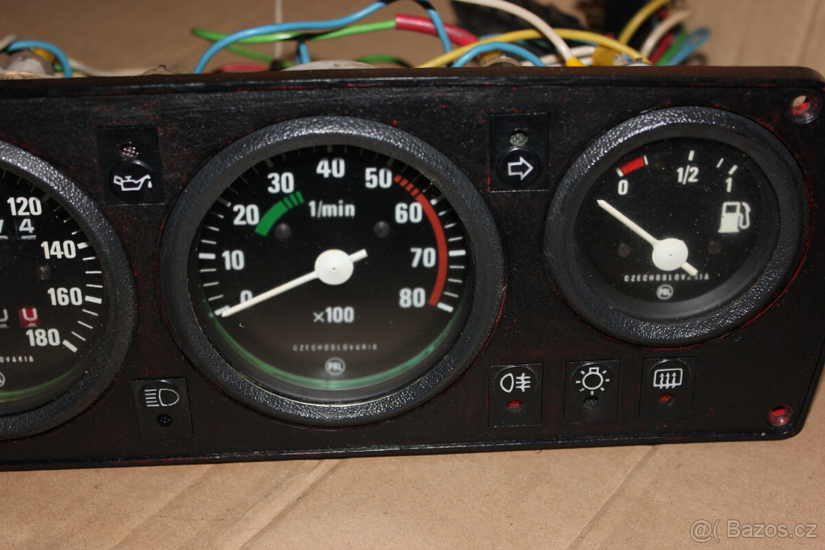 Přístrojové desky škoda 120LS/120GLS/130/135/136/Rapid/Garde - 3