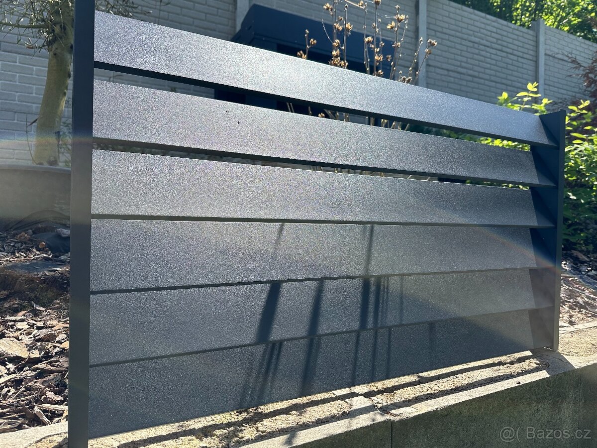 Hliníkový plot, hliníková zástěna do pergoly - 3