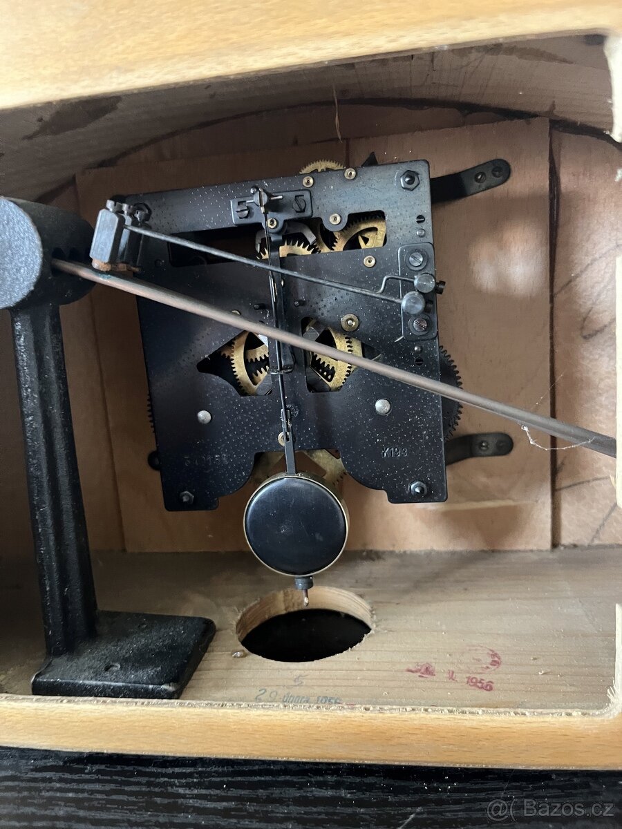 Staré stolní hodiny - 3