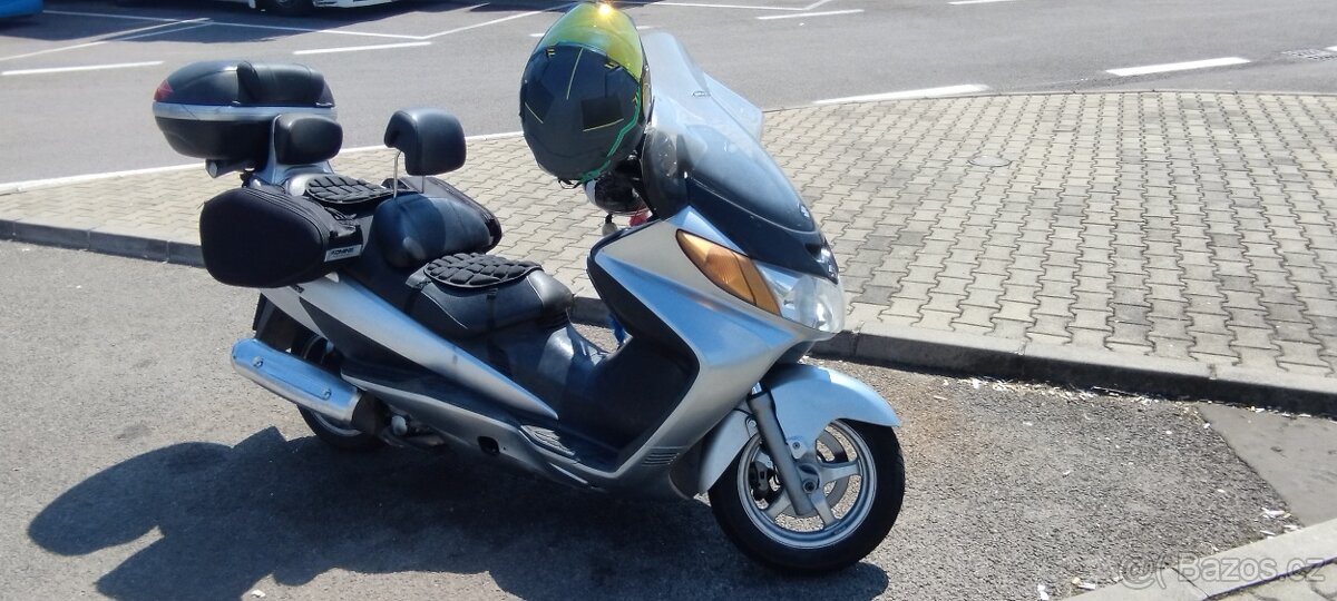 Suzuki Burgman 400 - 3